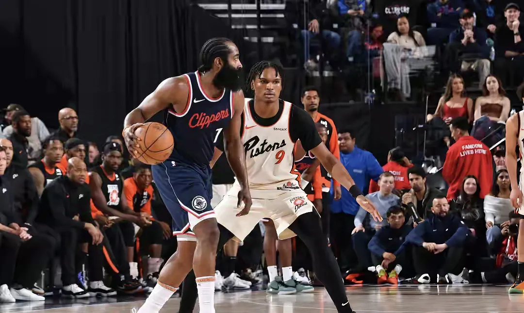 爱游戏热门手游免费下载关于快船核心球员伤退，球队未来走势成疑，中国人民出来用户.的信息