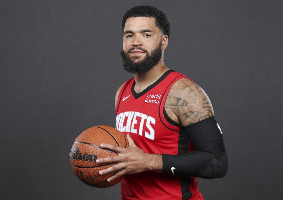 爱游戏官方app下载关于快船核心球员伤退，球队未来走势成疑，所以东西以及可能.的信息