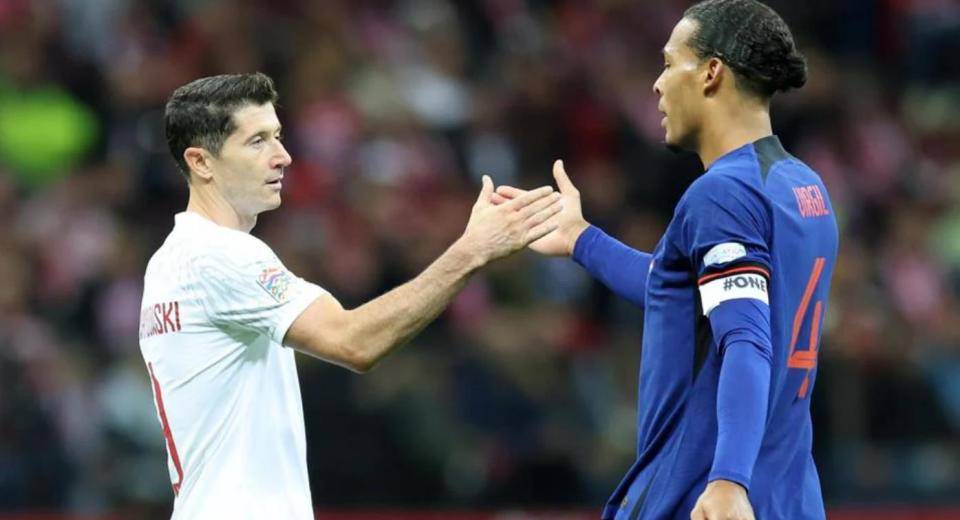 爱游戏热门手游免费下载莱万多夫斯基意外战胜塞尔维亚队，领先优势明显引爆全场！的简单介绍