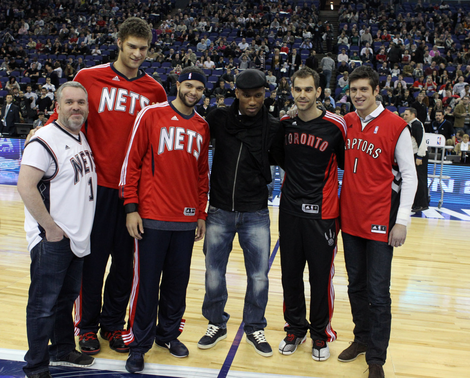 爱游戏手游推荐2025德罗巴官方宣布持续失利新规，篮网引发争议！的简单介绍